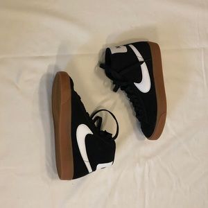 black nike blazers, never worn